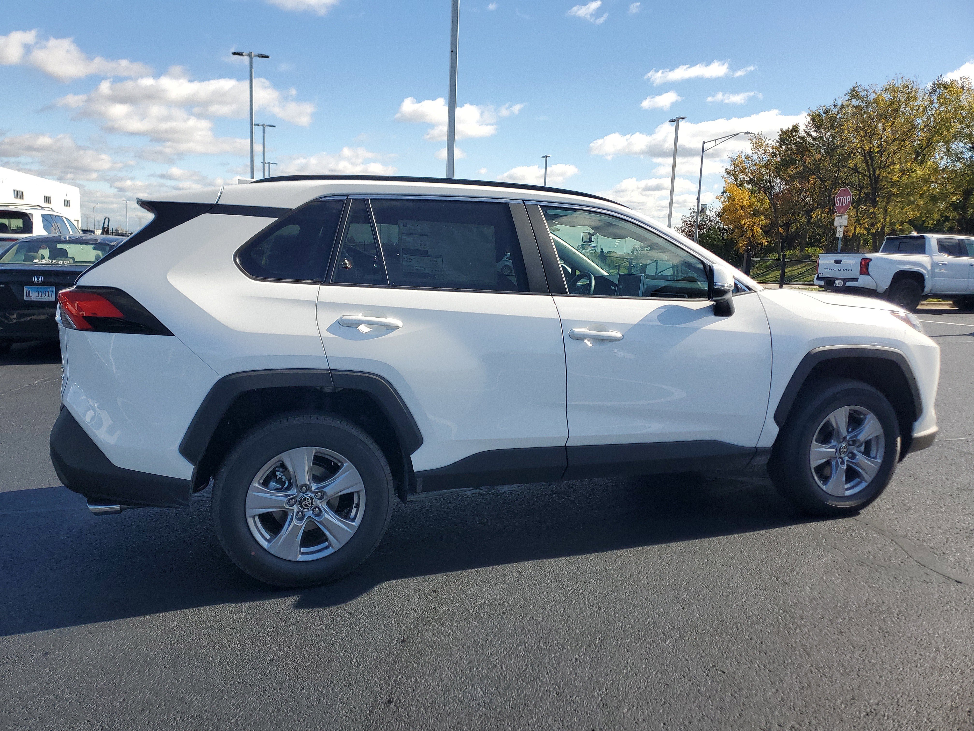 Used 2025 Toyota RAV4 XLE image 5