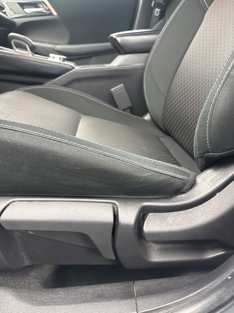 Used 2022 Mitsubishi Outlander ES image 14