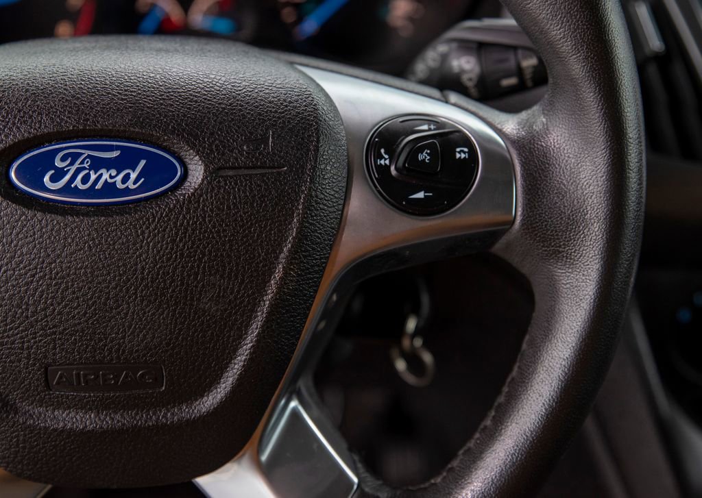 Used 2016 Ford Transit Connect XL image 21