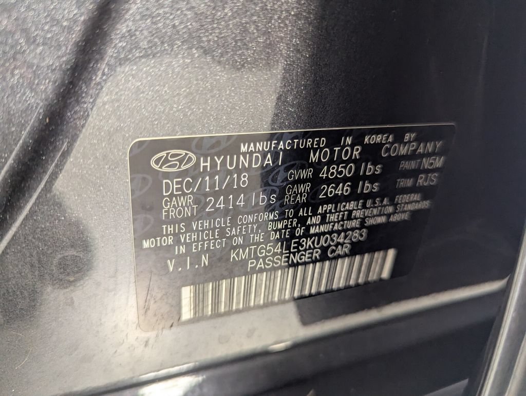 Used 2019 Genesis G70 3.3T Advanced RWD image 25