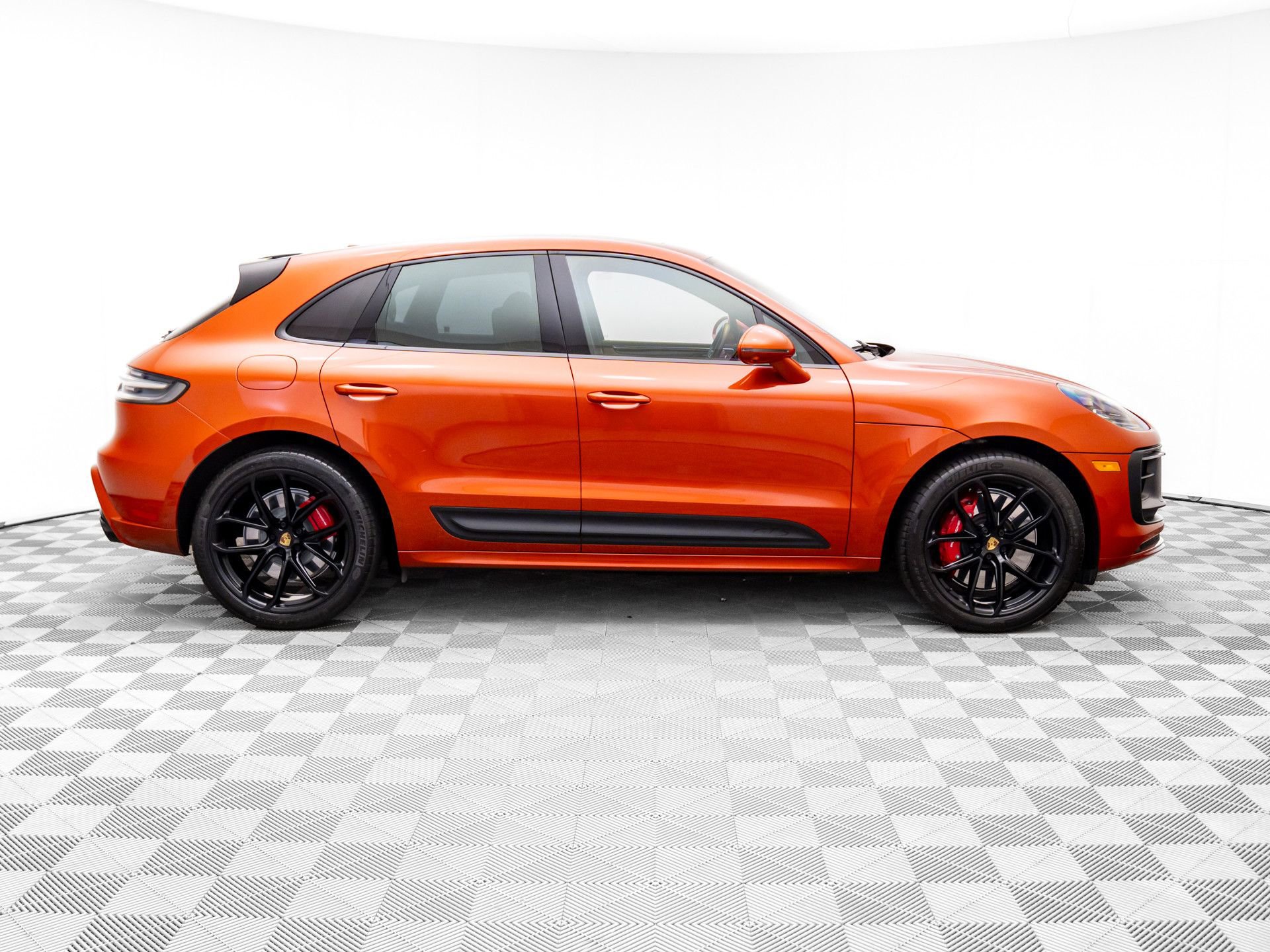 Certified 2022 Porsche Macan GTS image 7
