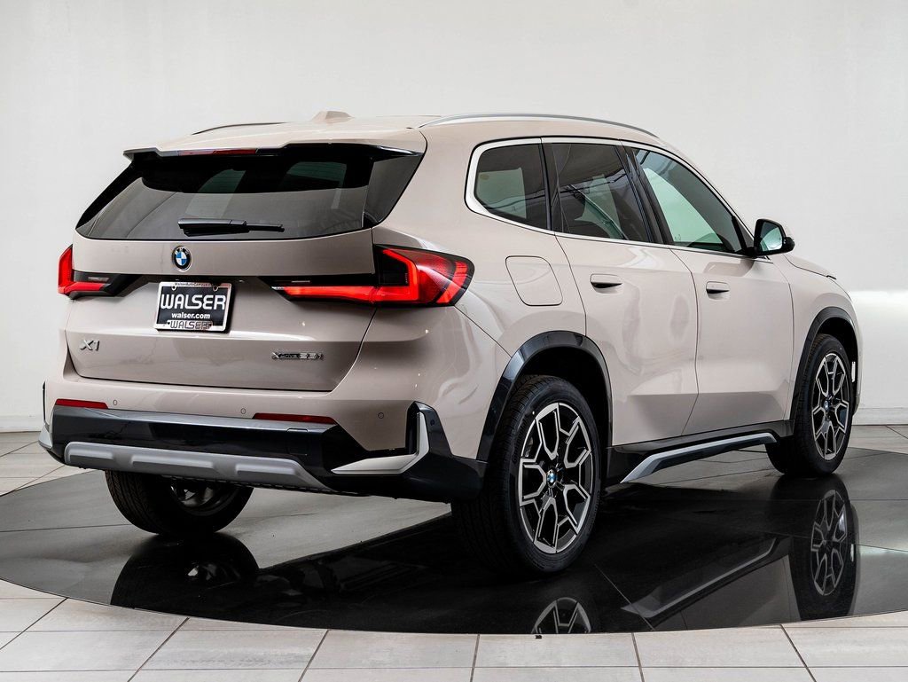 New 2026 BMW X1 xDrive28i w/ Technology Package AWD/4WD image 10