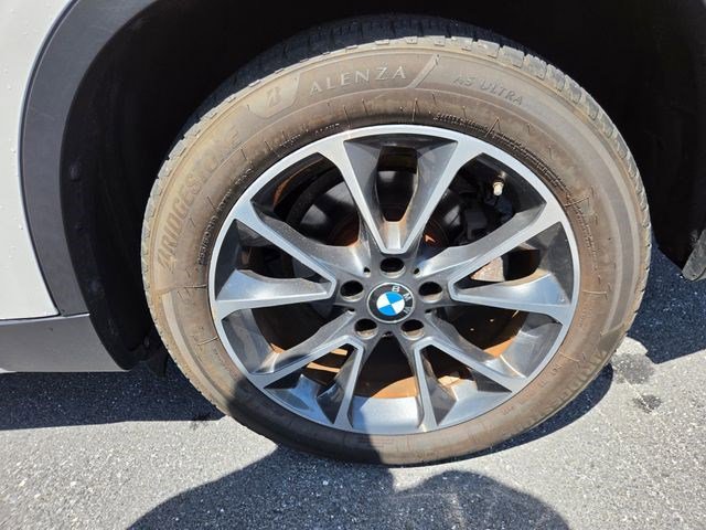 Used 2017 BMW X5 xDrive40e AWD/4WD image 28