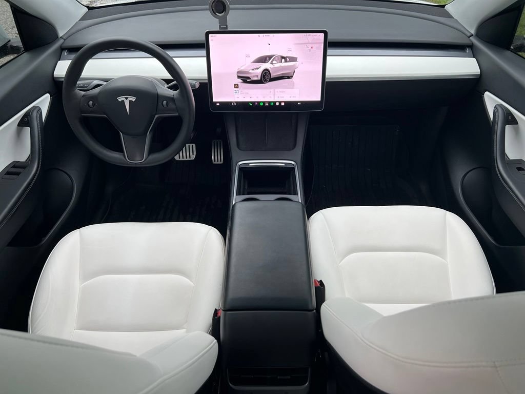 Used 2022 Tesla Model Y Performance AWD/4WD image 22