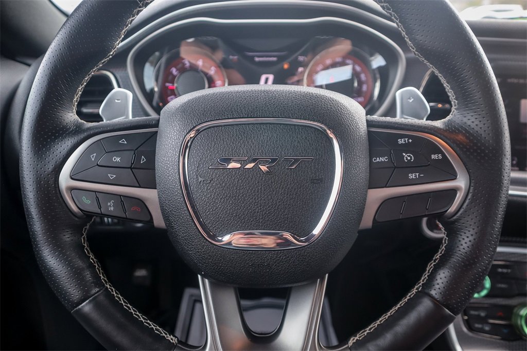 Used 2015 Dodge Challenger SRT Hellcat image 11