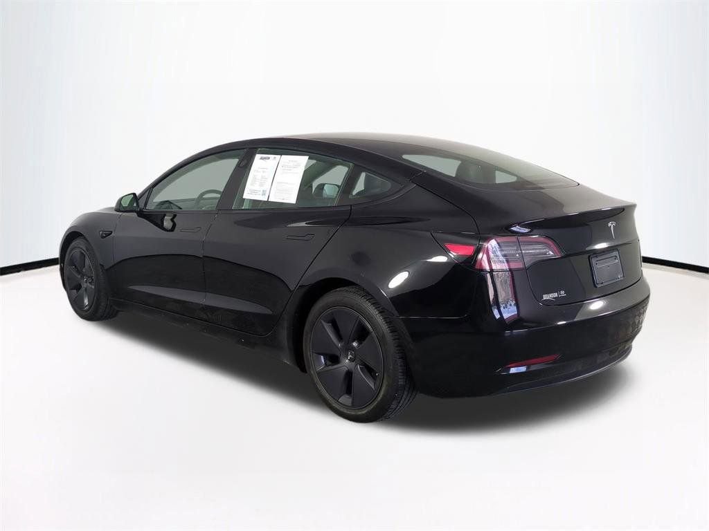Used 2023 Tesla Model 3 Standard Range image 7