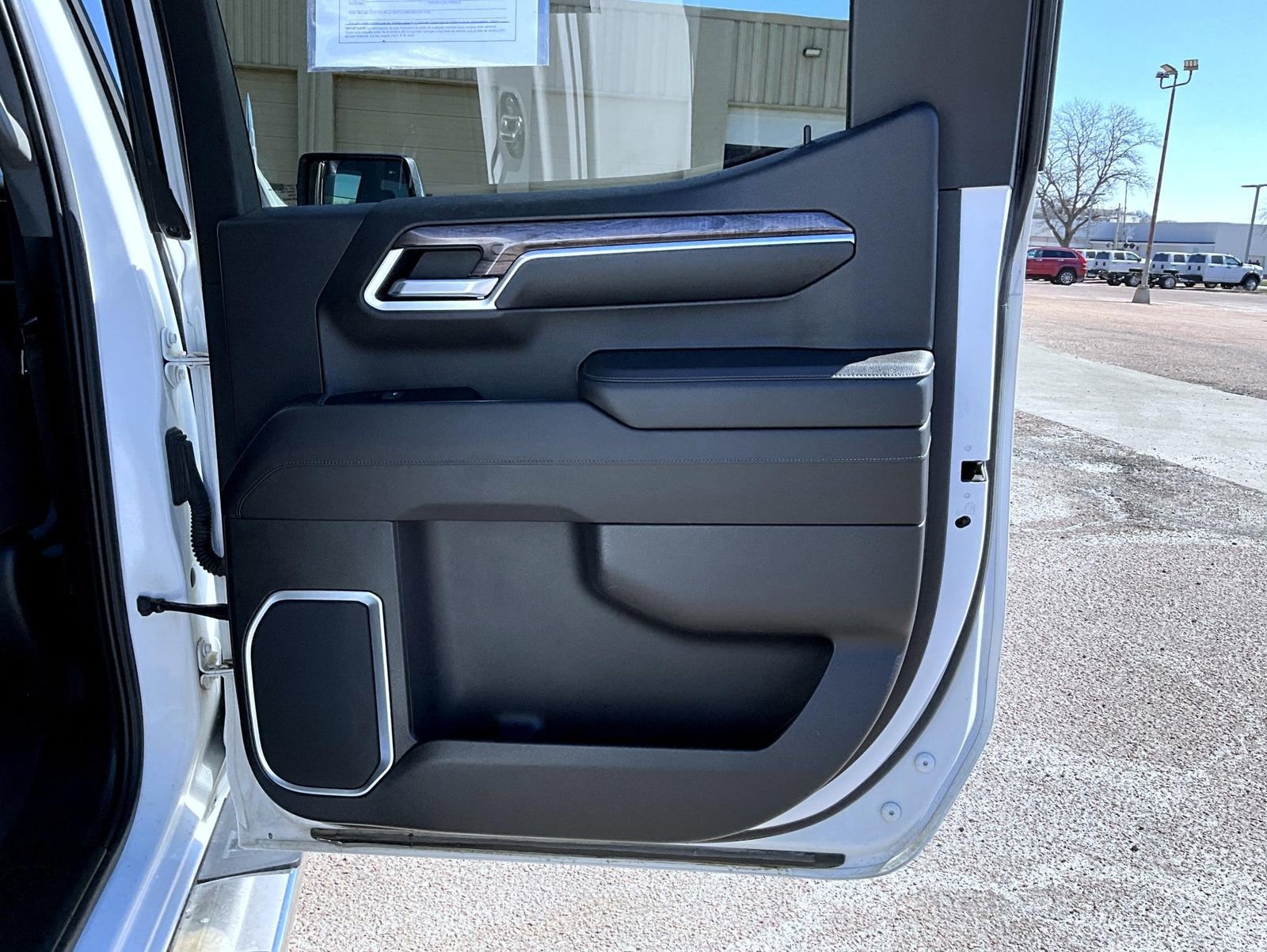 Used 2022 Chevrolet Silverado 1500 LTZ image 19