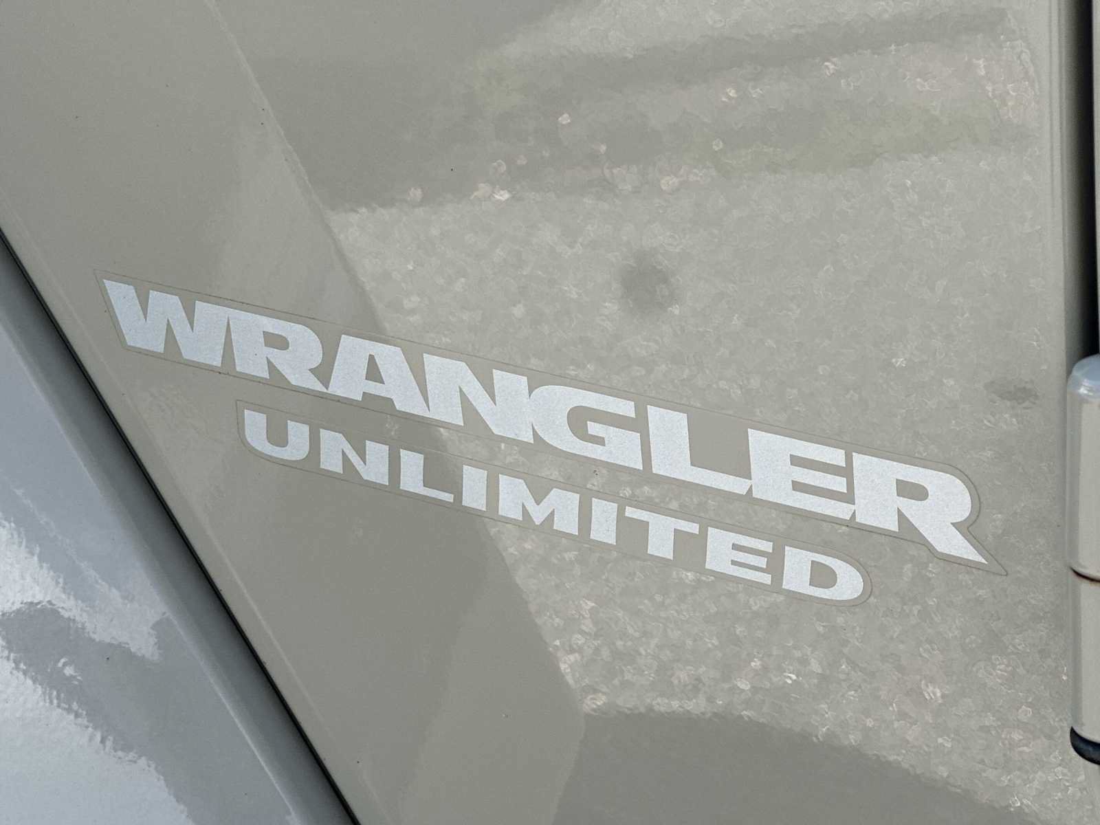 Used 2017 Jeep Wrangler Unlimited Sahara w/ Quick Order Package 24E Chief AWD/4WD image 11