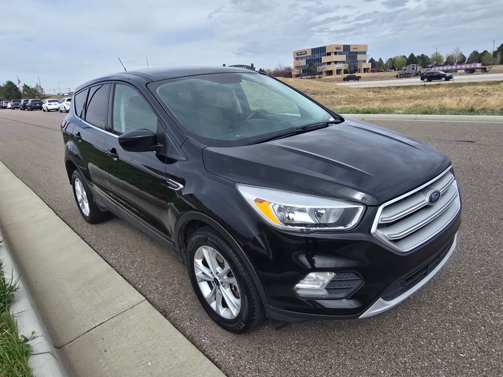 Used 2019 Ford Escape SE image 7