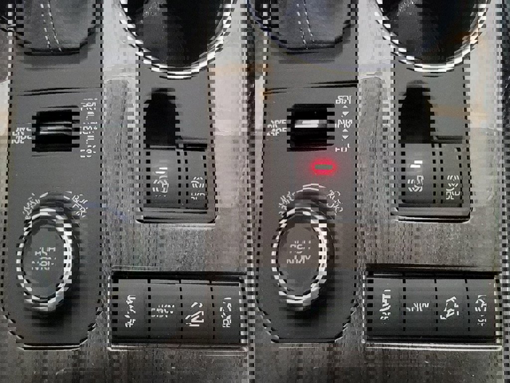 Certified 2022 Toyota Highlander Platinum image 26