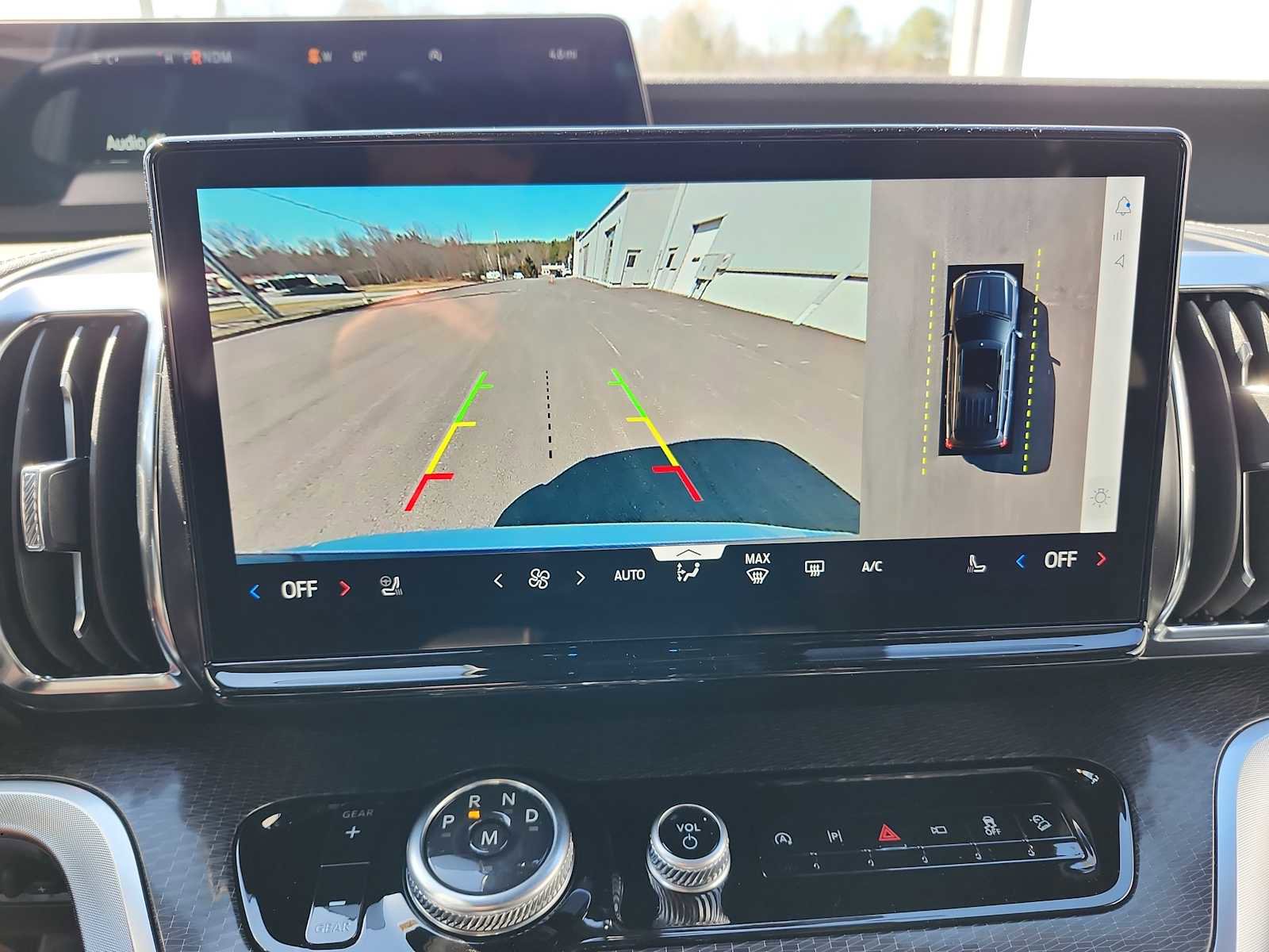 New 2026 Ford Expedition Platinum image 14