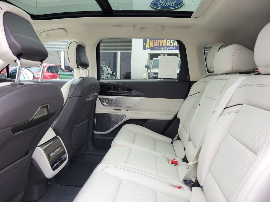 New 2026 Lincoln Nautilus Black Label AWD/4WD image 13