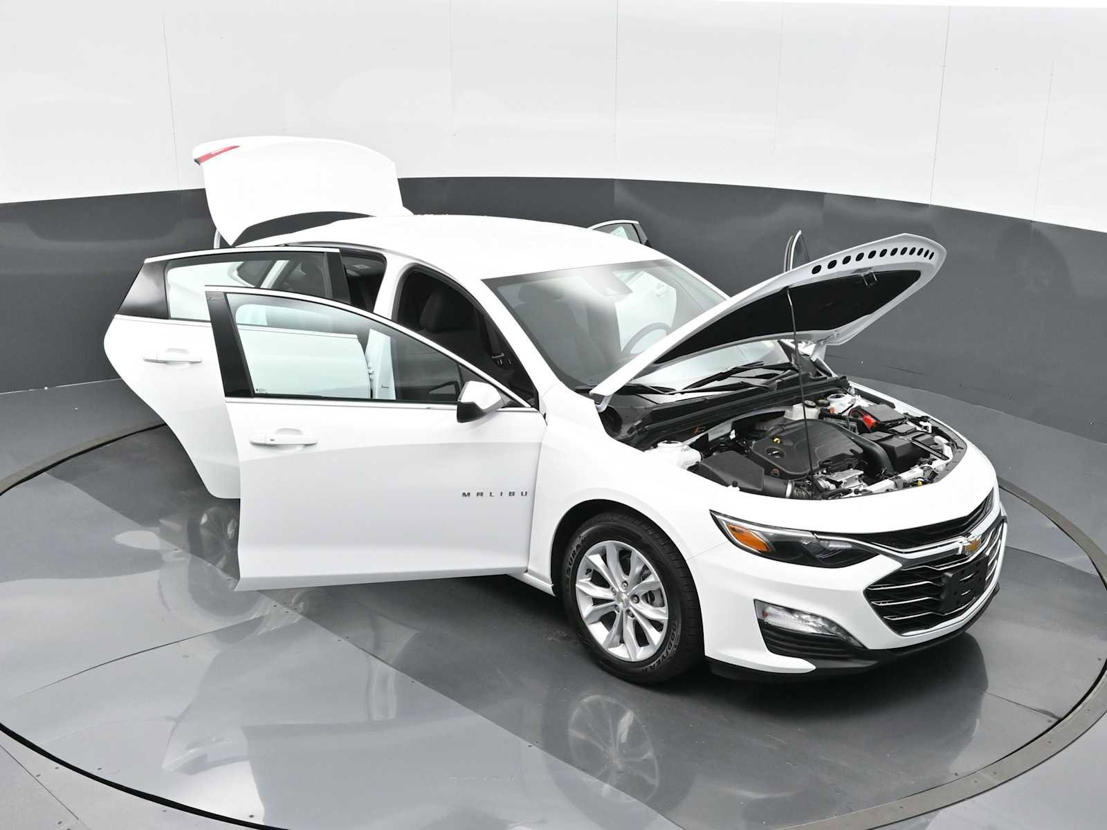 New 2025 Chevrolet Malibu LT FWD image 33