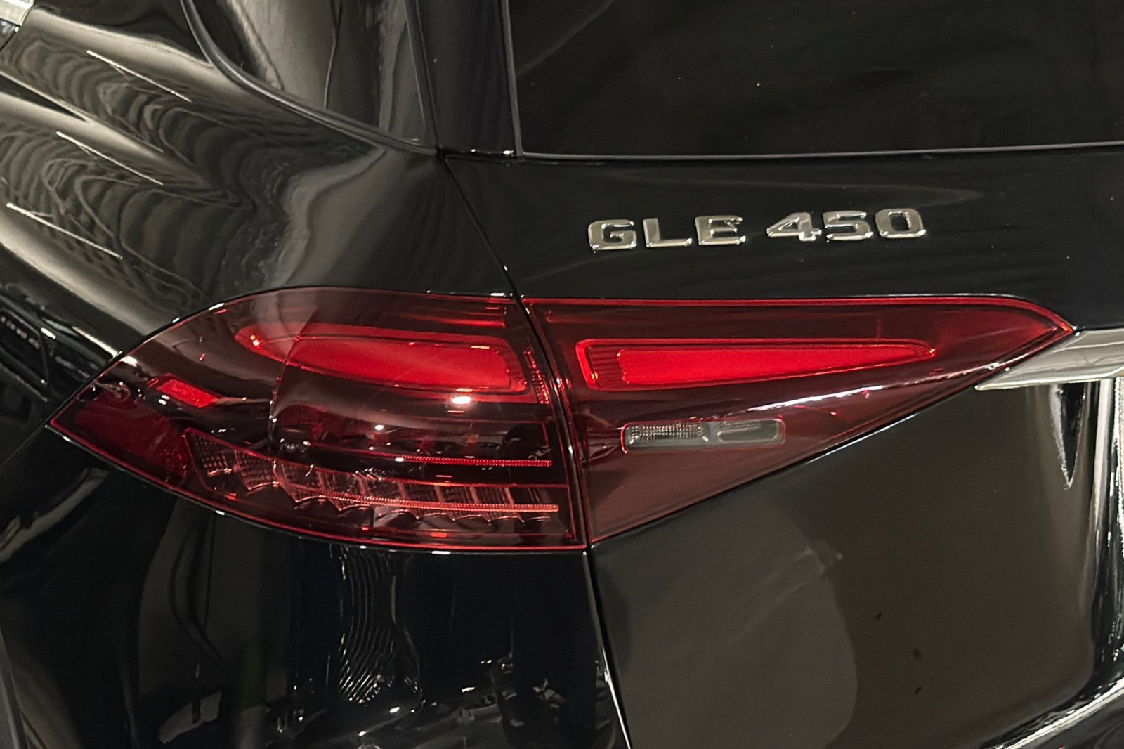 Used 2024 Mercedes-Benz GLE 450 4MATIC image 27