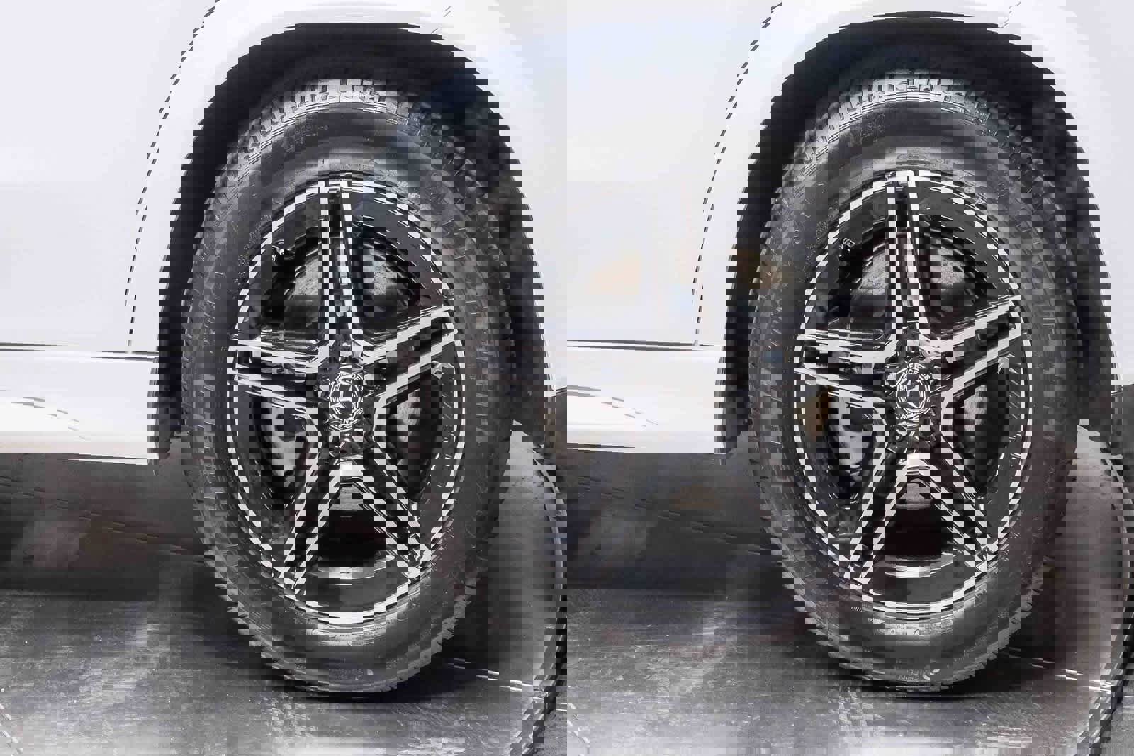 Used 2026 Mercedes-Benz GLE 450 4MATIC image 9