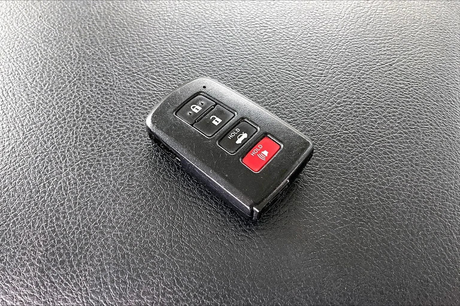 Used 2015 Toyota Avalon XLE Touring Sport Edition FWD image 32