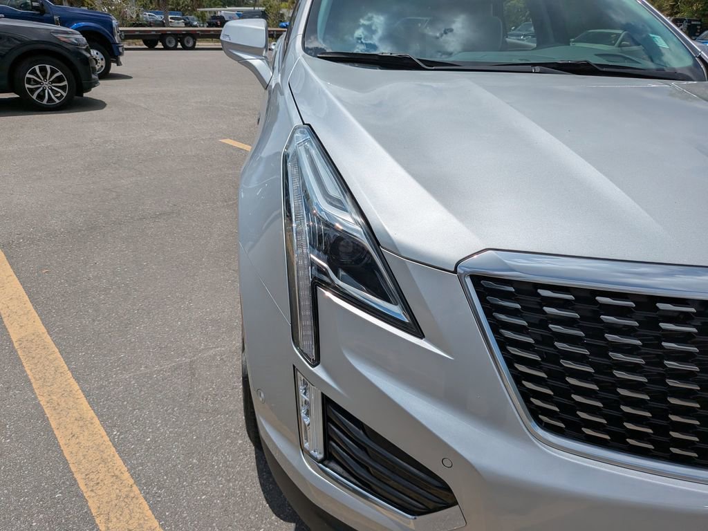 Used 2020 Cadillac XT5 Premium Luxury FWD image 9
