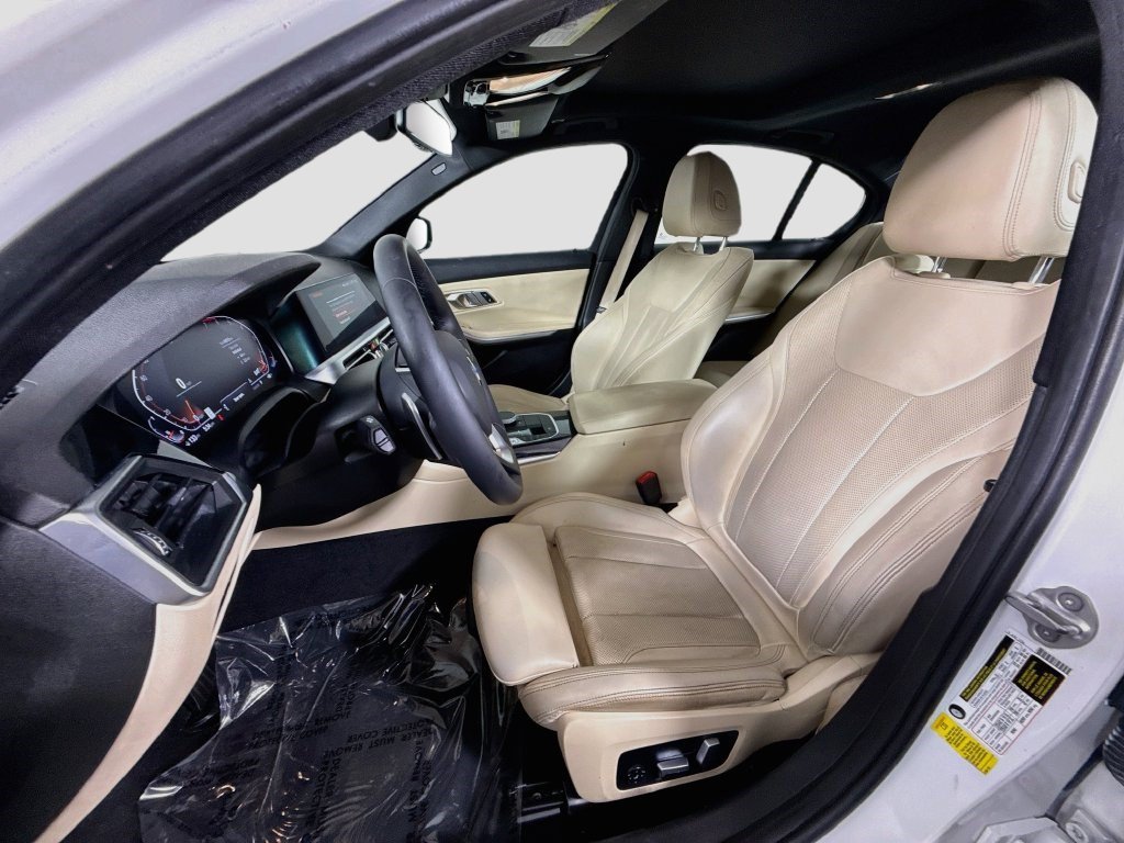 Used 2022 BMW 330i Sedan w/ Driving Assistance Package RWD image 21