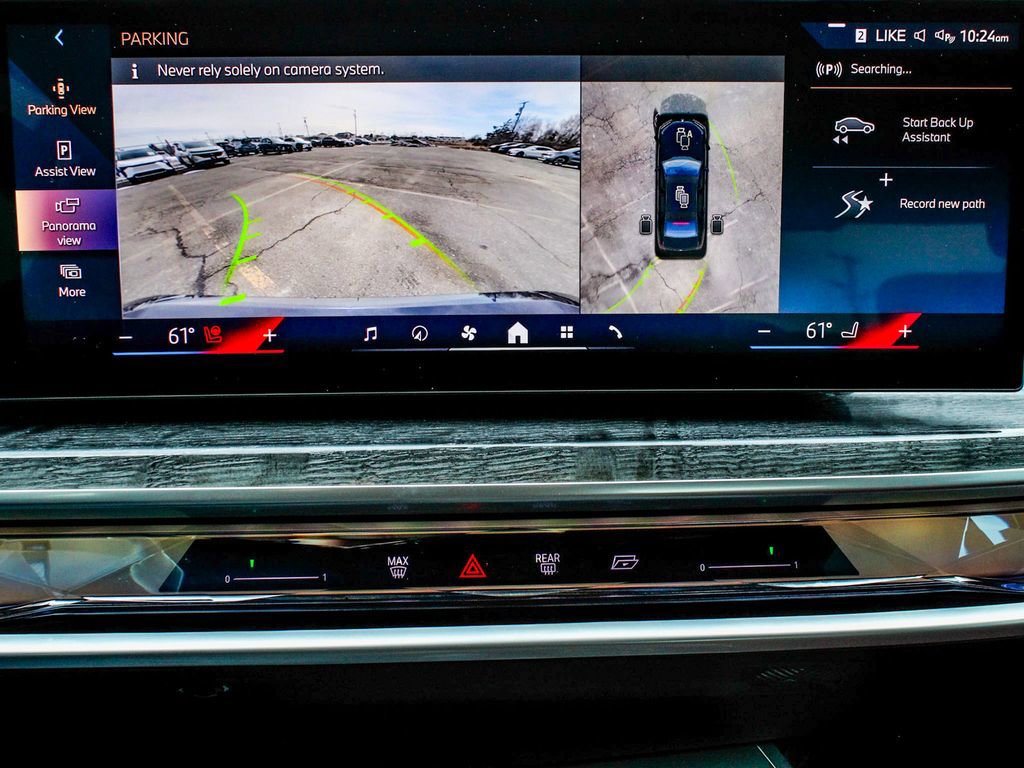 Used 2024 BMW i7 xDrive60 image 26