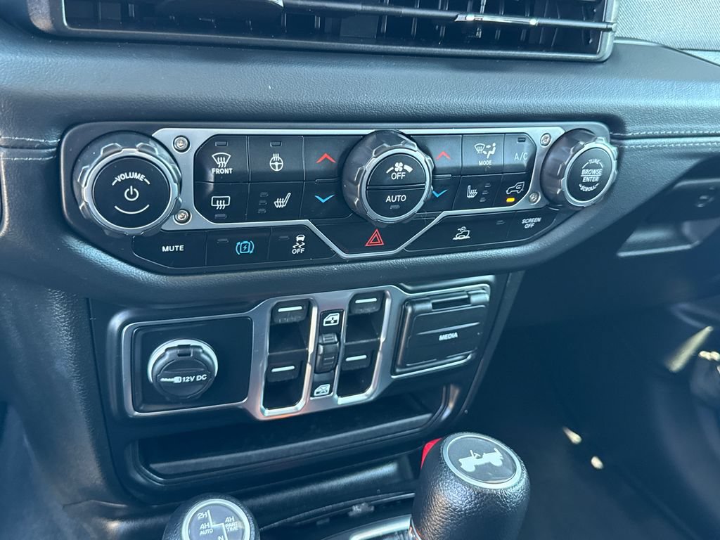 Certified 2024 Jeep Wrangler Unlimited Sahara AWD/4WD image 30
