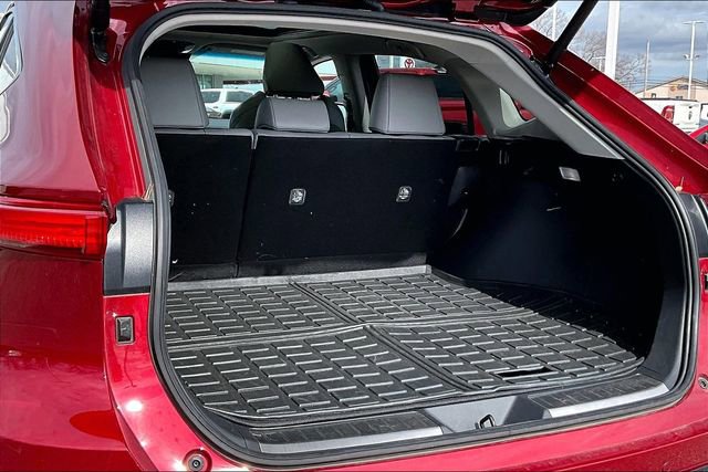 Used 2024 Toyota Venza Limited image 29