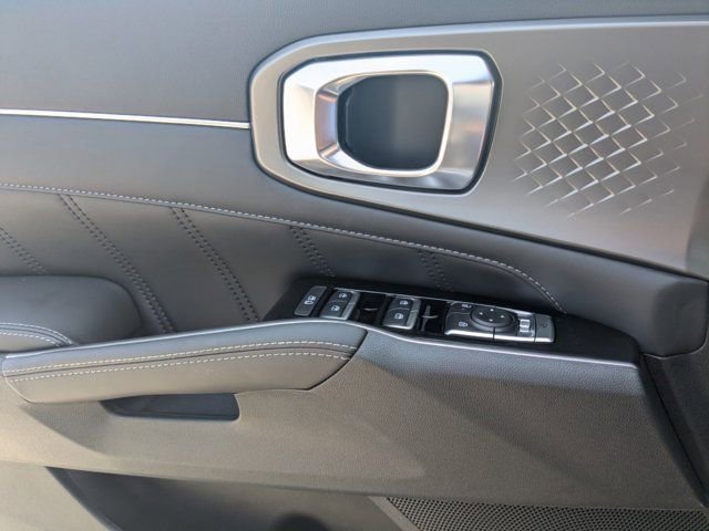 Used 2024 Kia Sorento SX image 24
