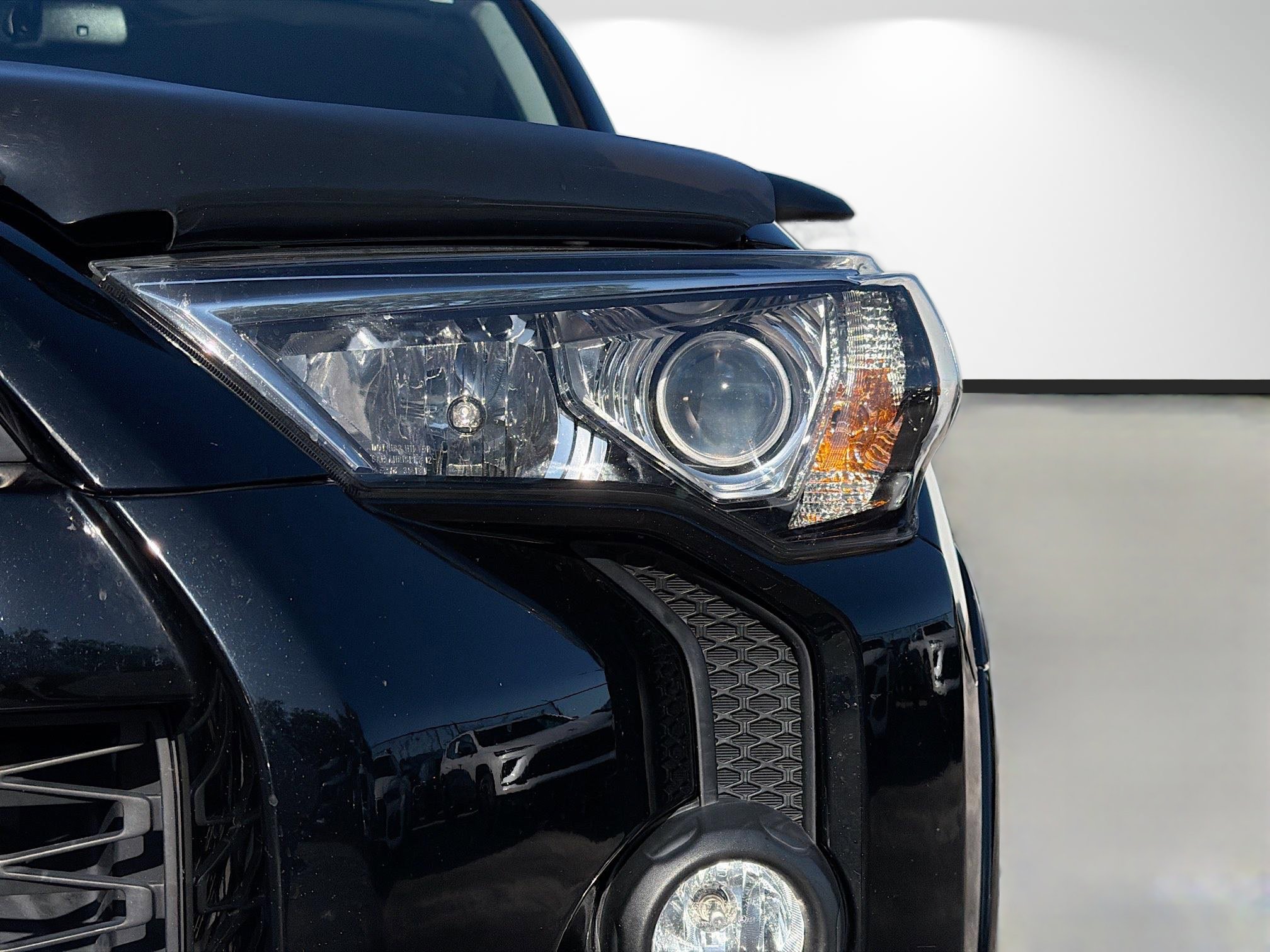 Used 2018 Toyota 4Runner TRD Off-Road Premium w/ Convenience Package AWD/4WD image 9