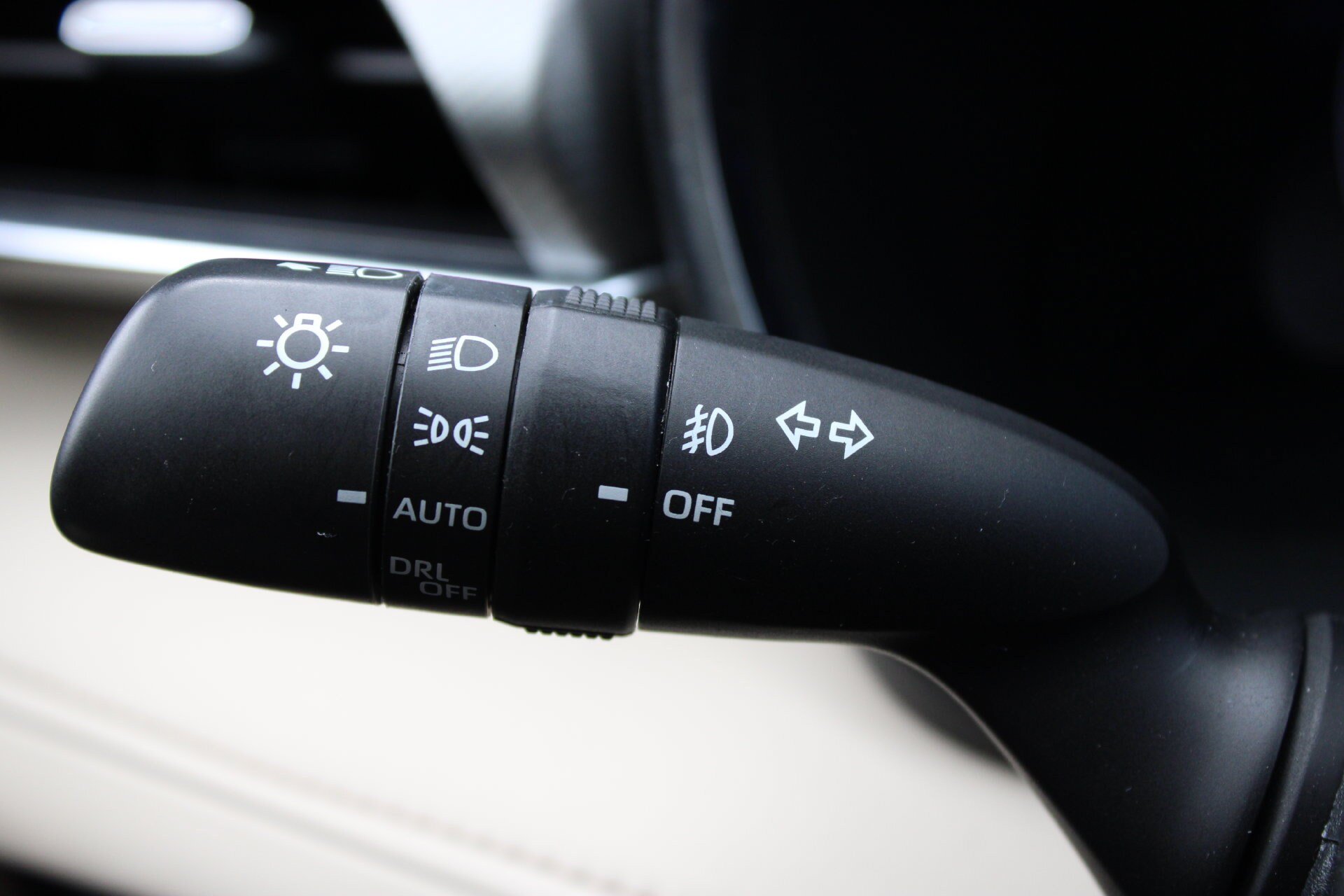 Used 2023 Toyota Highlander Platinum AWD/4WD image 35