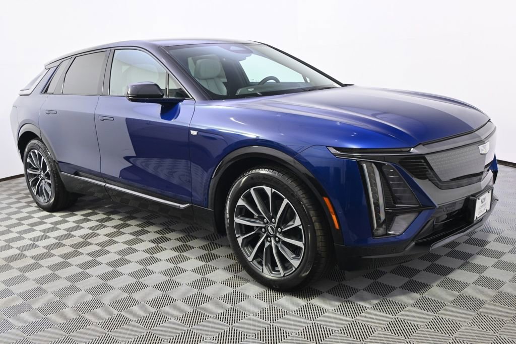 New 2025 Cadillac Lyriq Sport image 8