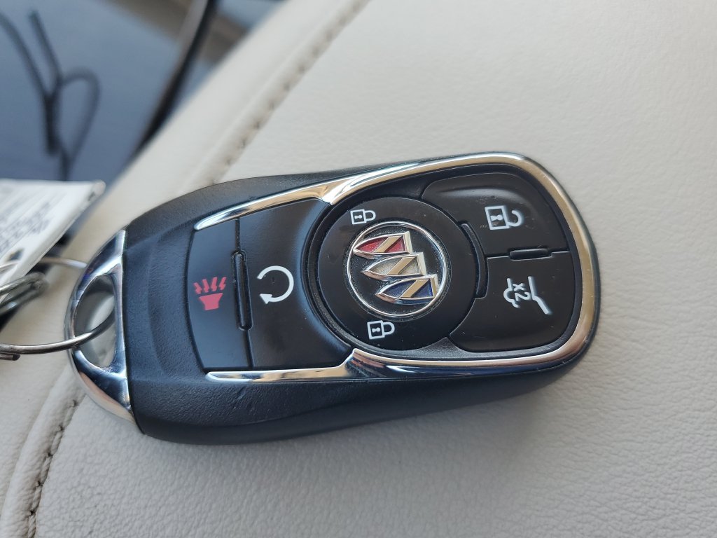 Used 2022 Buick Enclave Essence w/ Sound and Sites Package FWD image 28