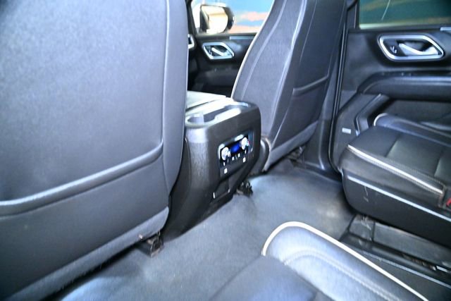 Used 2023 GMC Yukon XL SLT w/ SLT Luxury Package image 46