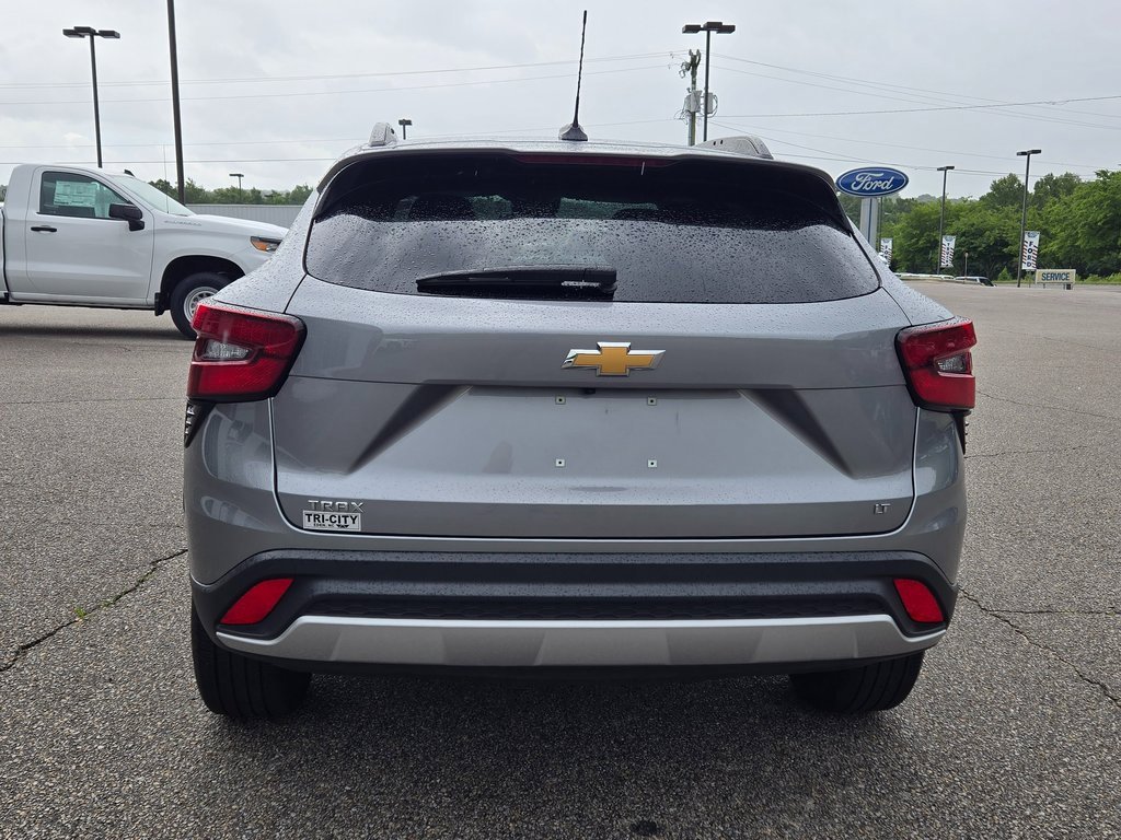 Used 2024 Chevrolet Trax LT image 10