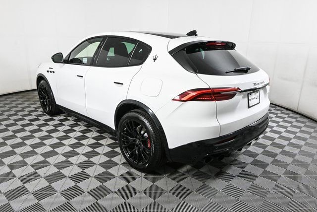 New 2025 Maserati Grecale Folgore AWD/4WD image 5