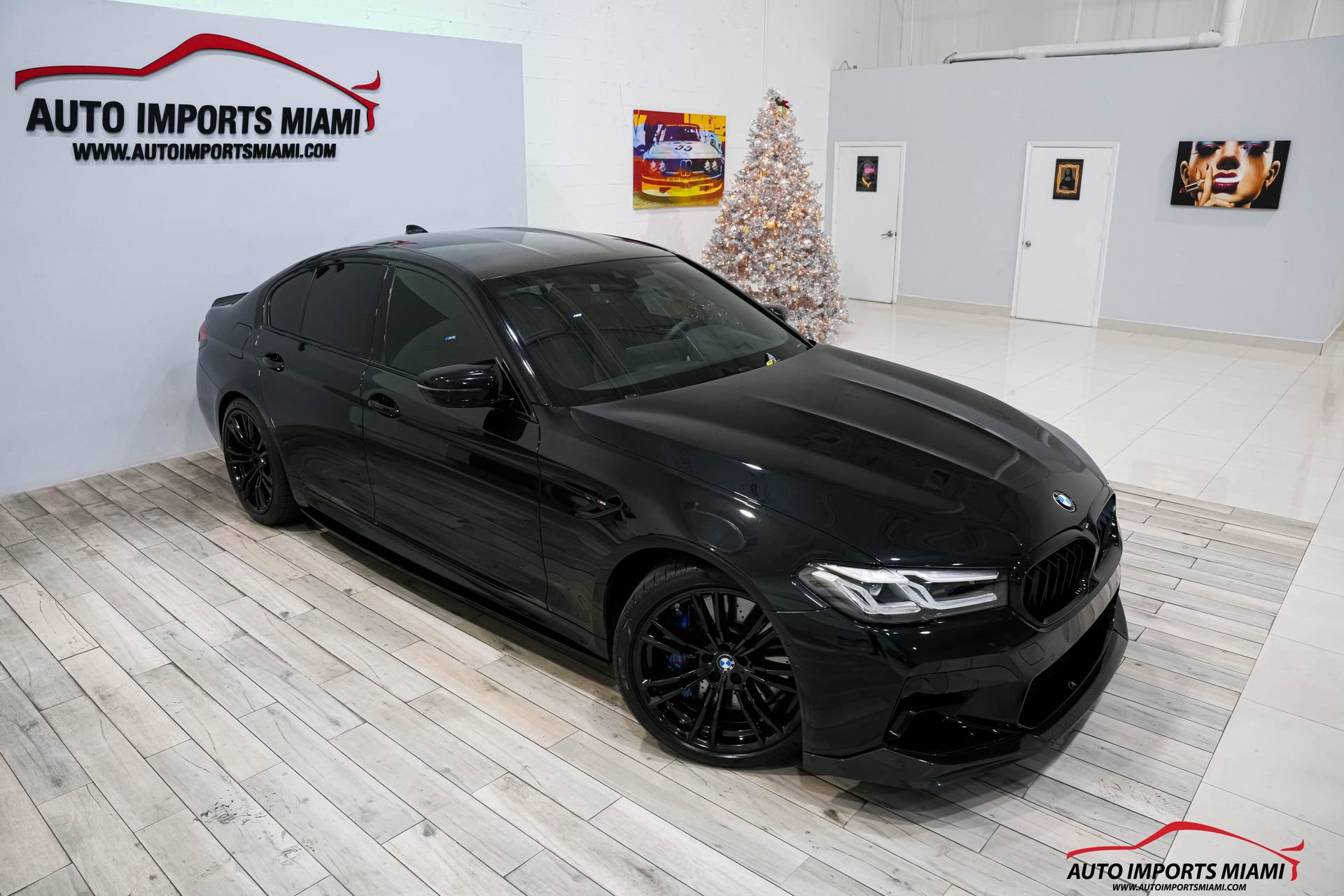 Used 2021 BMW M5 image 32