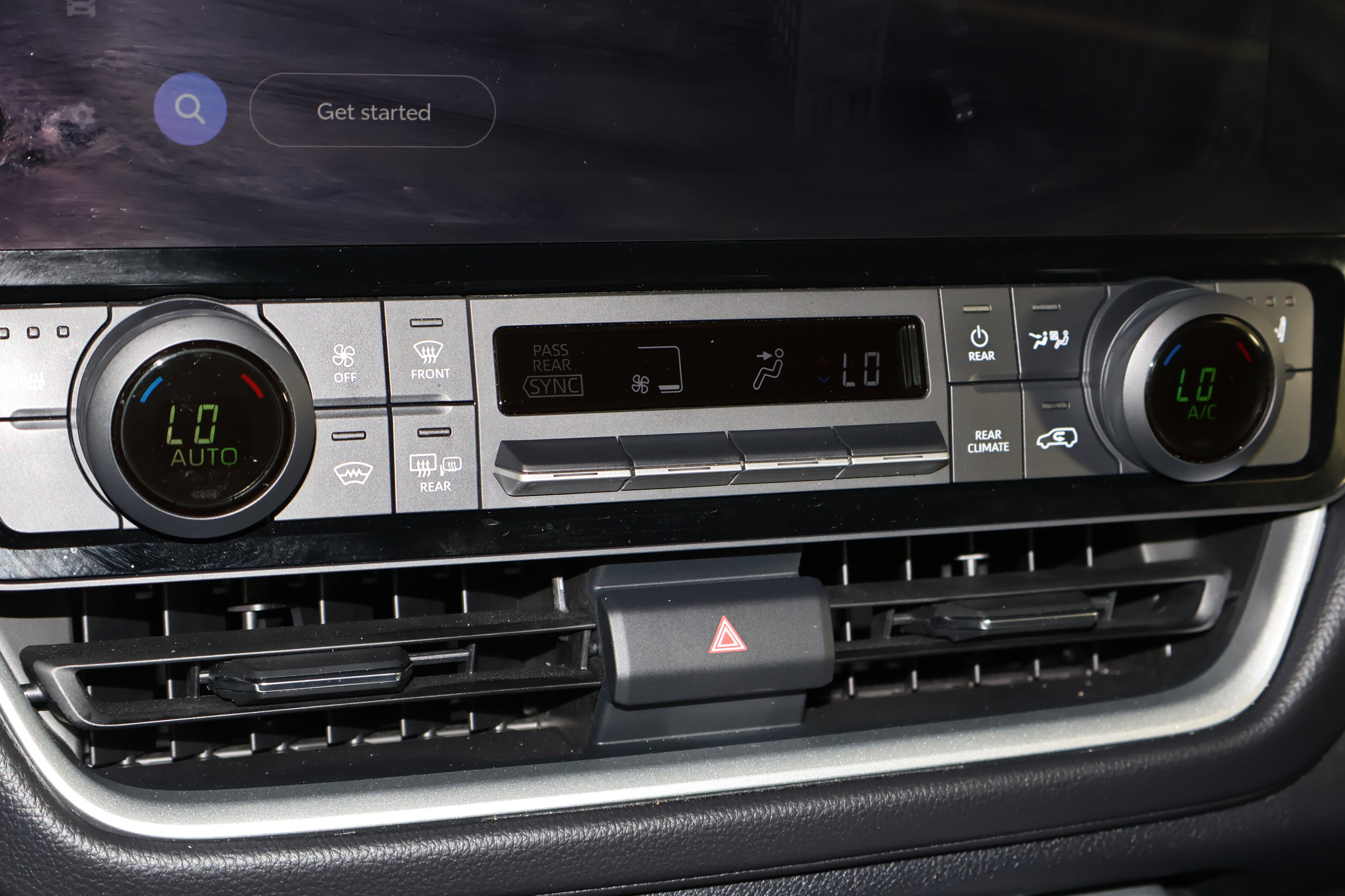 Used 2024 Toyota Grand Highlander XLE image 28