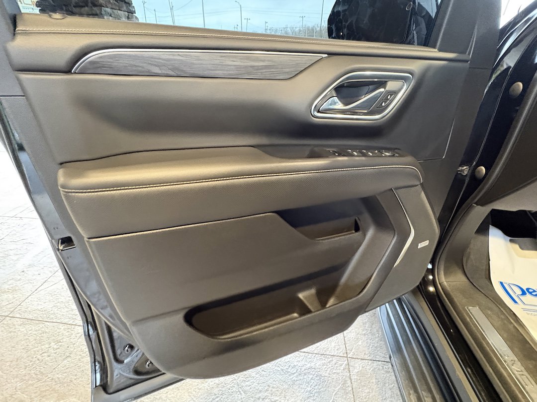 Used 2021 GMC Yukon XL SLT w/ SLT Luxury Plus Package image 21