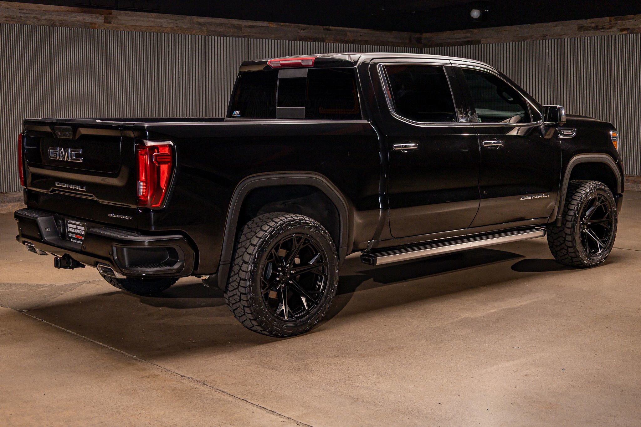 Used 2021 GMC Sierra 1500 Denali w/ Denali Premium Package image 10