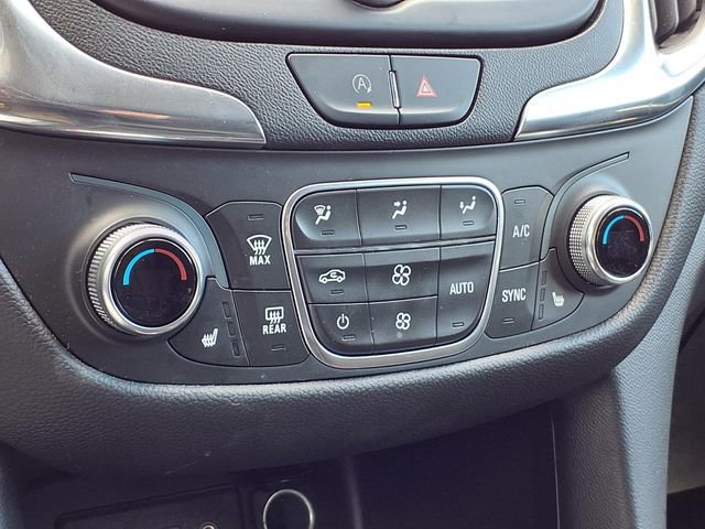 Used 2022 Chevrolet Equinox LT w/ Driver Convenience Package image 12