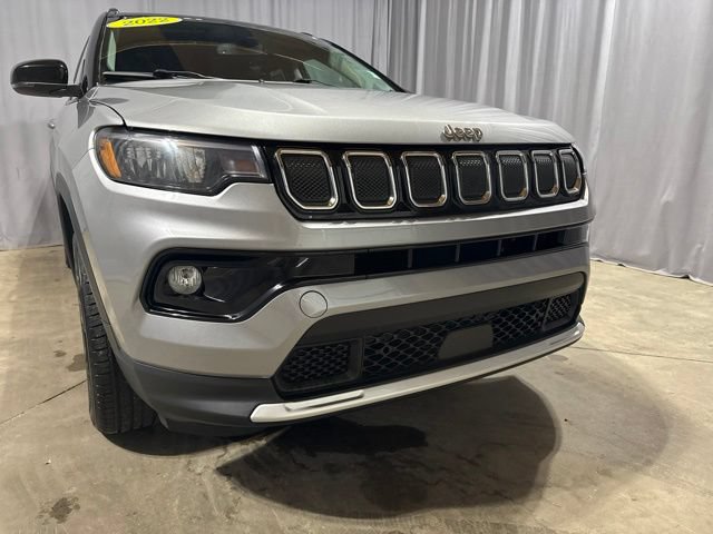 Used 2022 Jeep Compass Limited AWD/4WD image 13