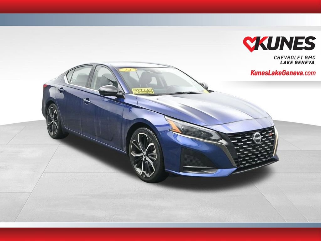 Used 2024 Nissan Altima 2.5 SR image 3