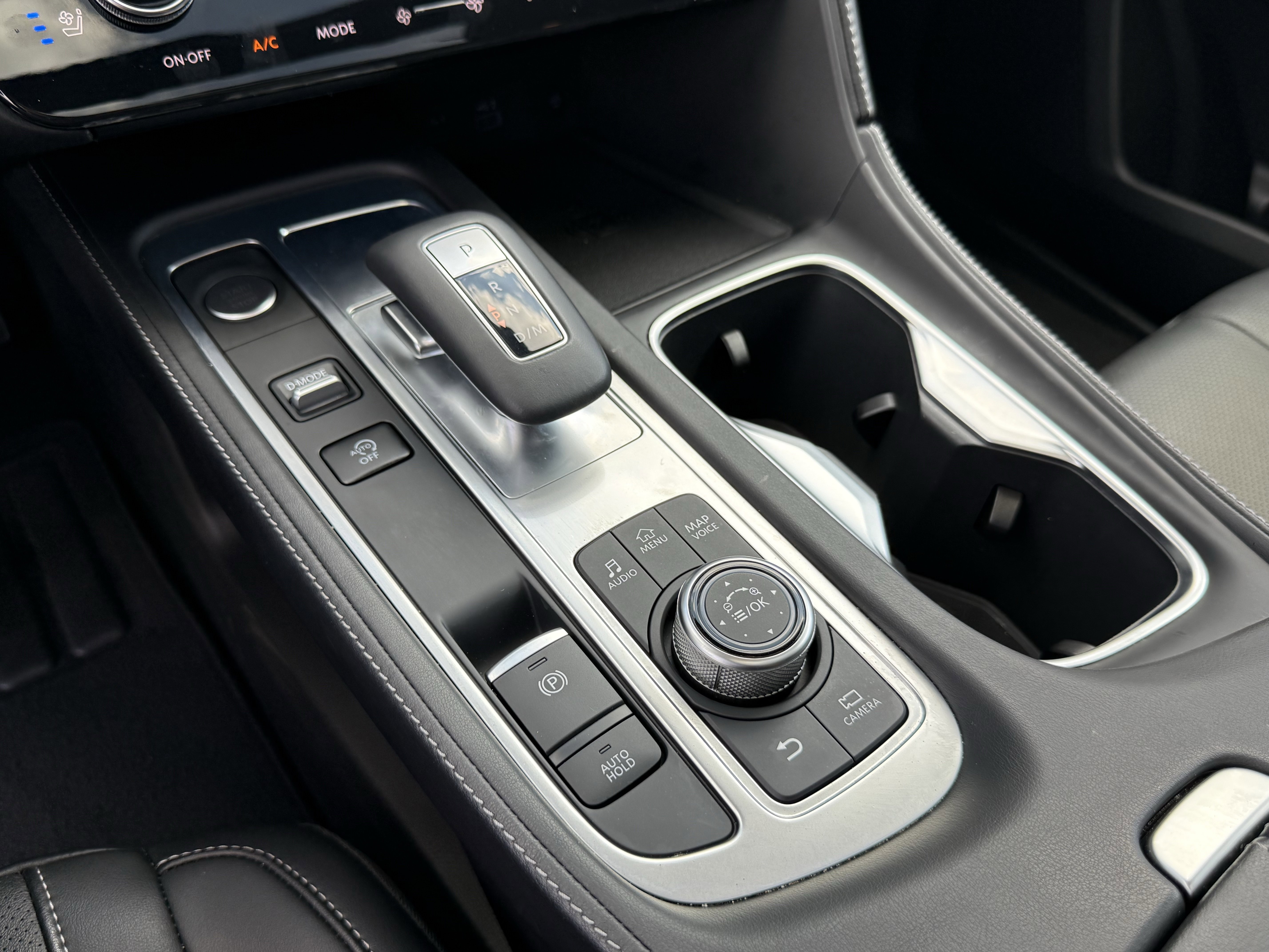 Certified 2025 INFINITI QX60 Luxe image 24