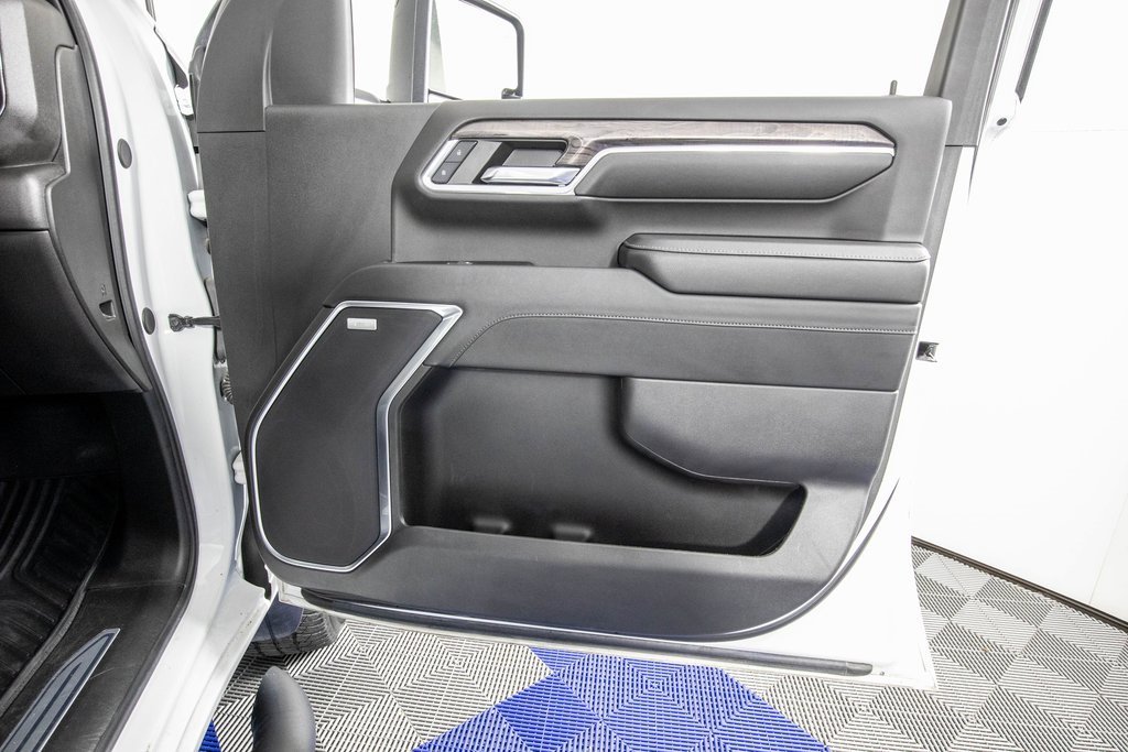 Used 2024 Chevrolet Silverado 2500 LTZ w/ LTZ Plus Package image 14