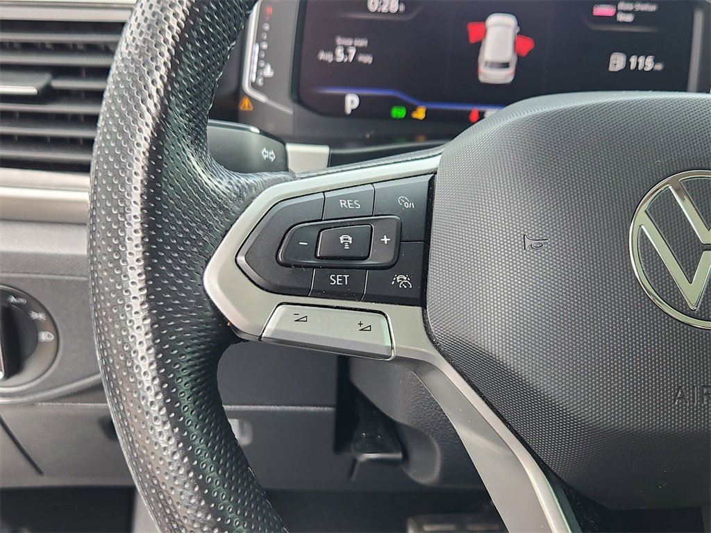 Used 2022 Volkswagen Atlas SEL Premium image 8