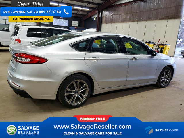 Used 2019 Ford Fusion SEL FWD image 4