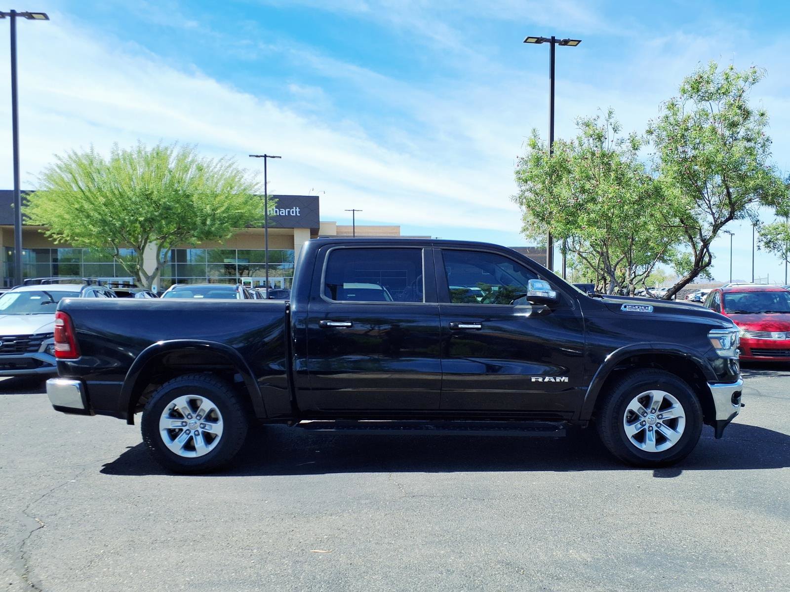 Used 2020 RAM 1500 Laramie AWD/4WD image 7