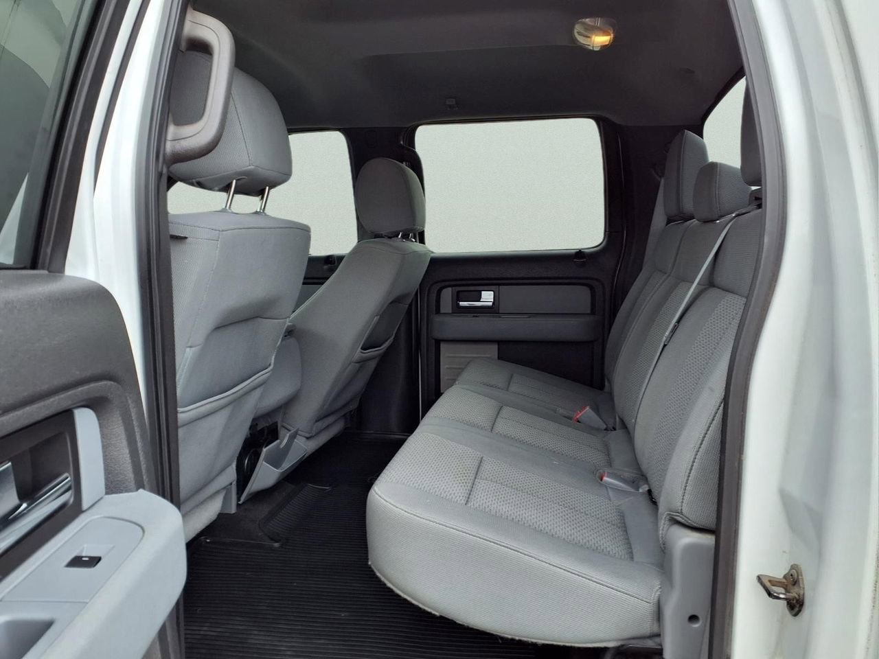 Used 2014 Ford F150 XLT w/ Trailer Tow Package image 11