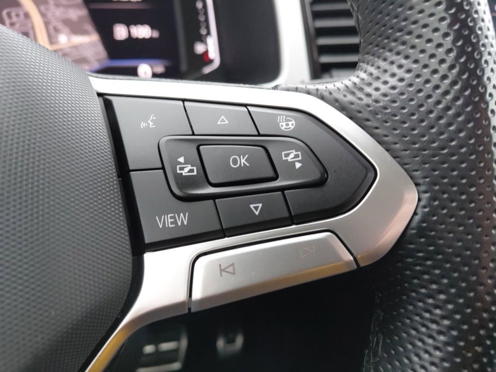 Used 2022 Volkswagen Atlas SEL Premium image 41