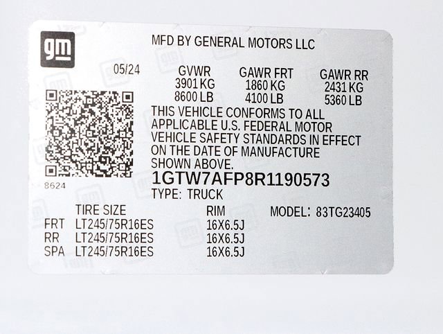 Used 2024 GMC Savana 2500 w/ Driver Convenience Package image 33