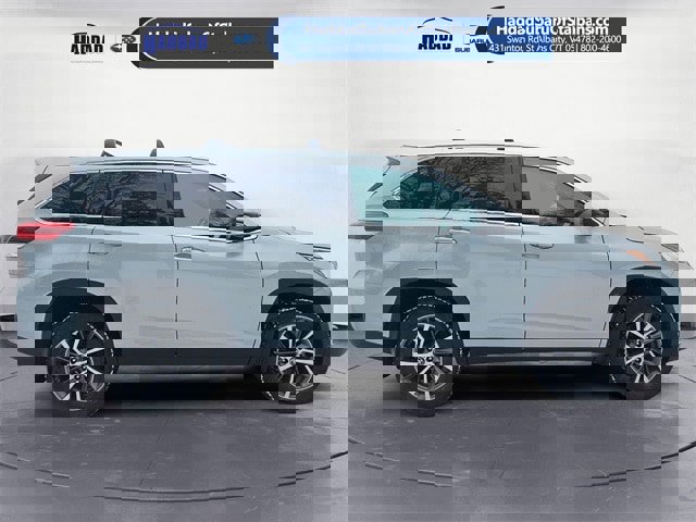 Used 2019 Toyota Highlander SE image 6