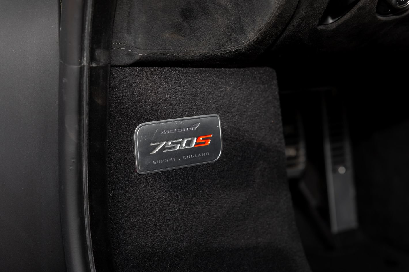 Used 2024 McLaren 750S RWD image 41